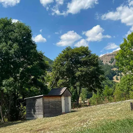 Vikendica In Village Umoljani! A Place To Enjoy Nature Villa Trnovo