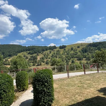 ヴィラ Vikendica U Srcu Bjelasnice *